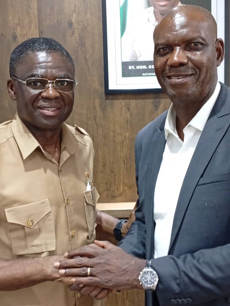 Director General/CEO of the National Institute for Sports (NIS), H.E. Comrade Philip Shaibu while receiving former Super Eagles Coach and Technical Adviser, Austine Eguavoen, during a strategic meeting between the NIS and the Nigeria Football Federation