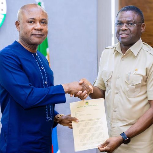 A coutesy visit to Governor Dapo