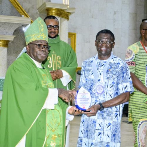 CMO Silver Jubilee: Archbishop Akubueze Honours Philip Shaibu with Award in Benin…Dedicates the award to those who stood by him in prayers during the political turbulence.